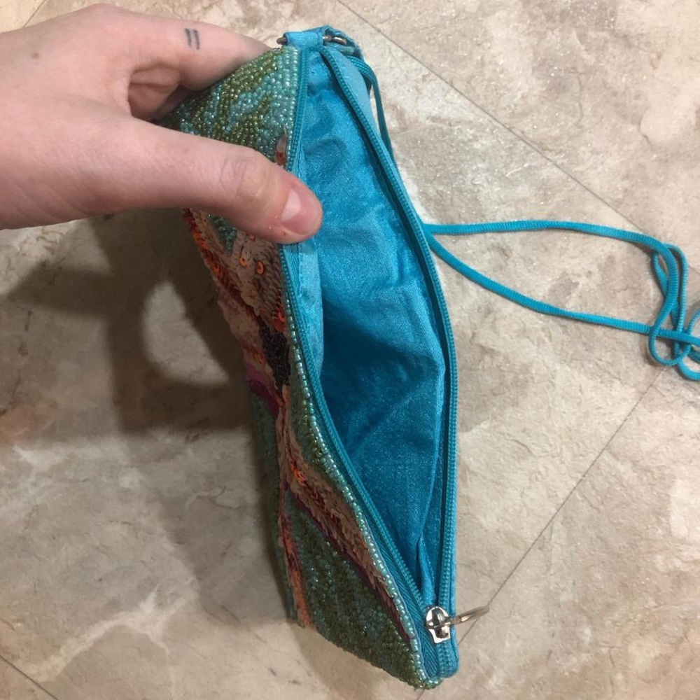 Bamboo trading company Blue beaded sequin starfish crossbody bag - Picture 3 of 5
